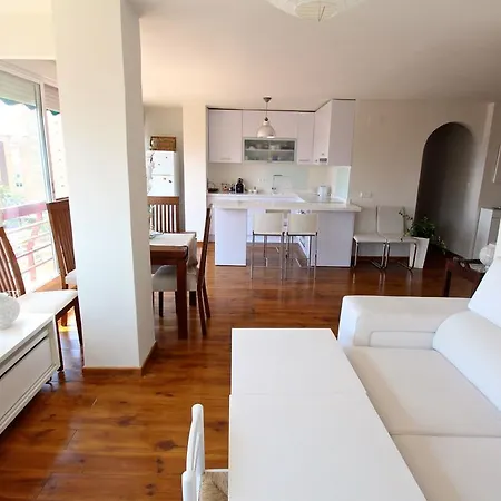 Near La Almadraba Beach, Apartment